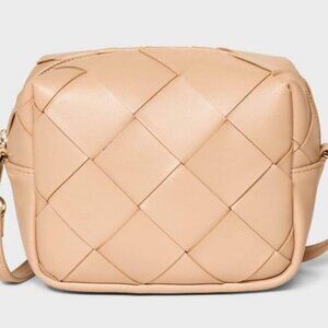 Woven cross body cube bag